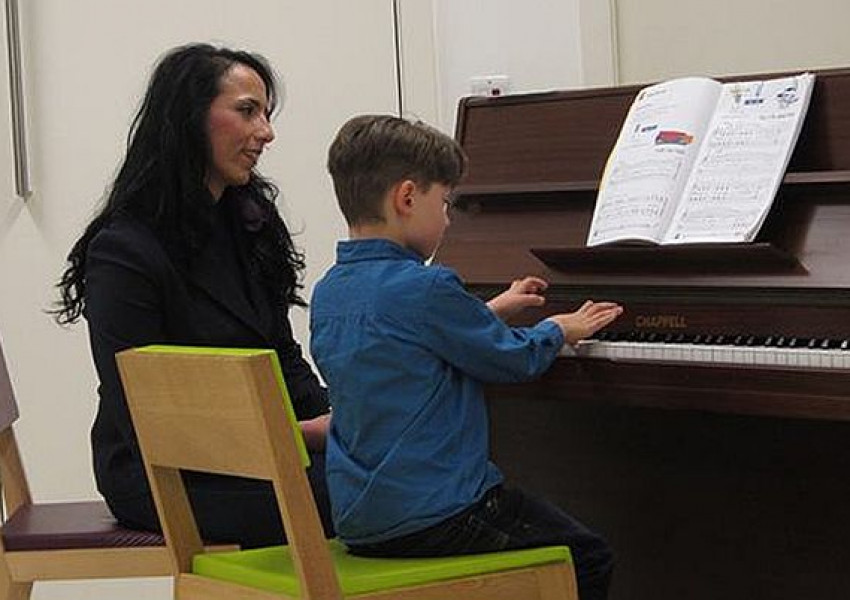 Пловдивчанка направи музикална школа за деца с аутизъм в Лондон