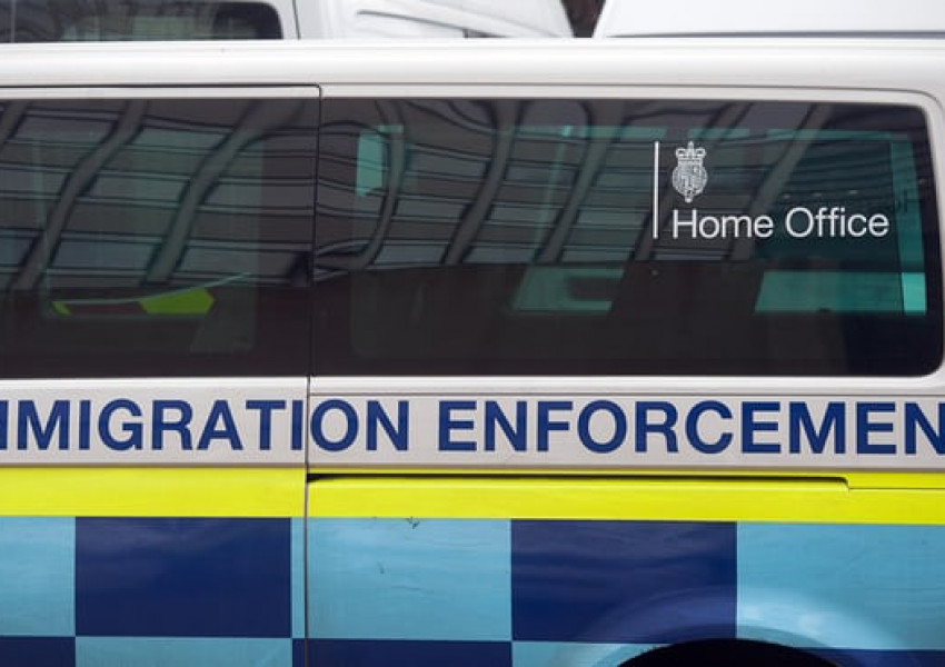140 хиляди души може да бъдат депортирани от Великобритания