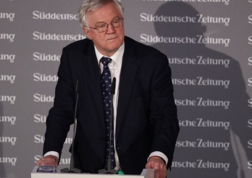 Дейвис: Скоро ще обсъждаме правата на европейците