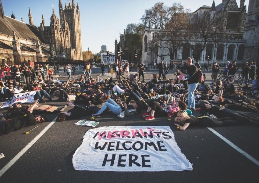 Унгария: Не ходете в Лондон, има твърде много мигранти!