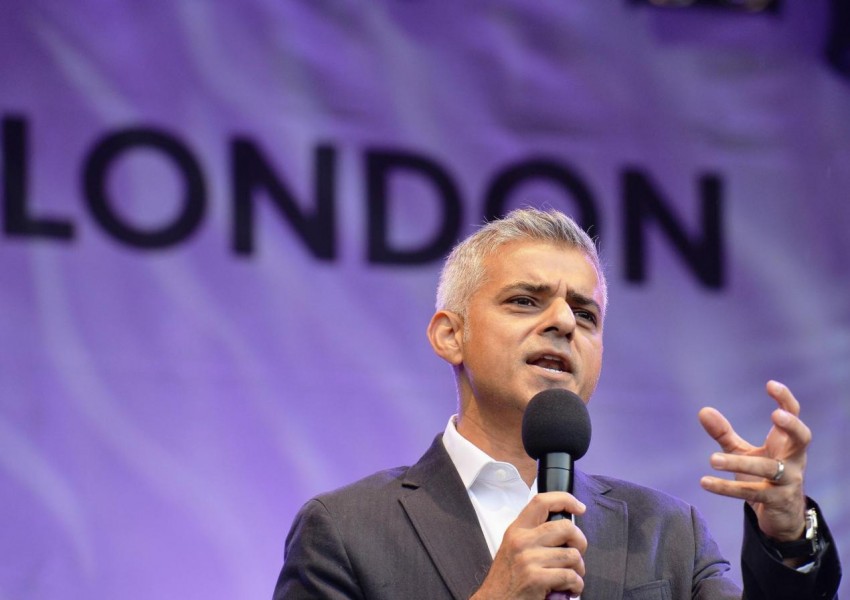 Садик Хан: Бъдещето на Лондон зависи от развитието на предградията