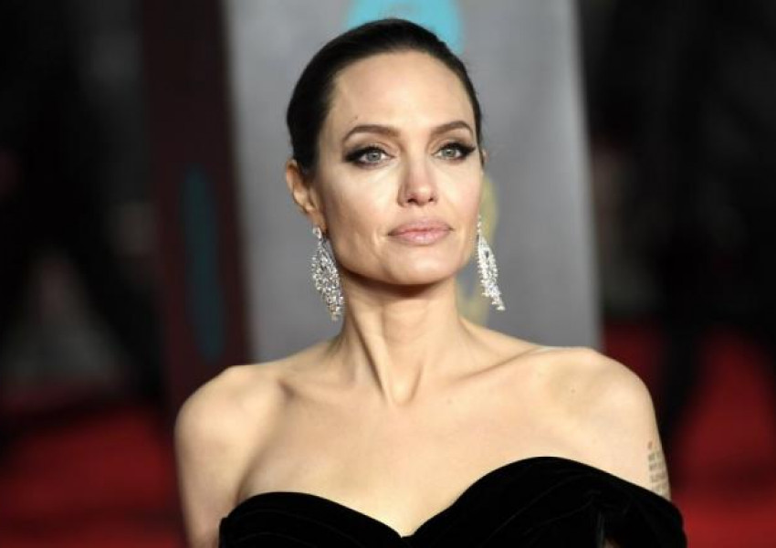 Анджелина Джоли се мести в Лондон