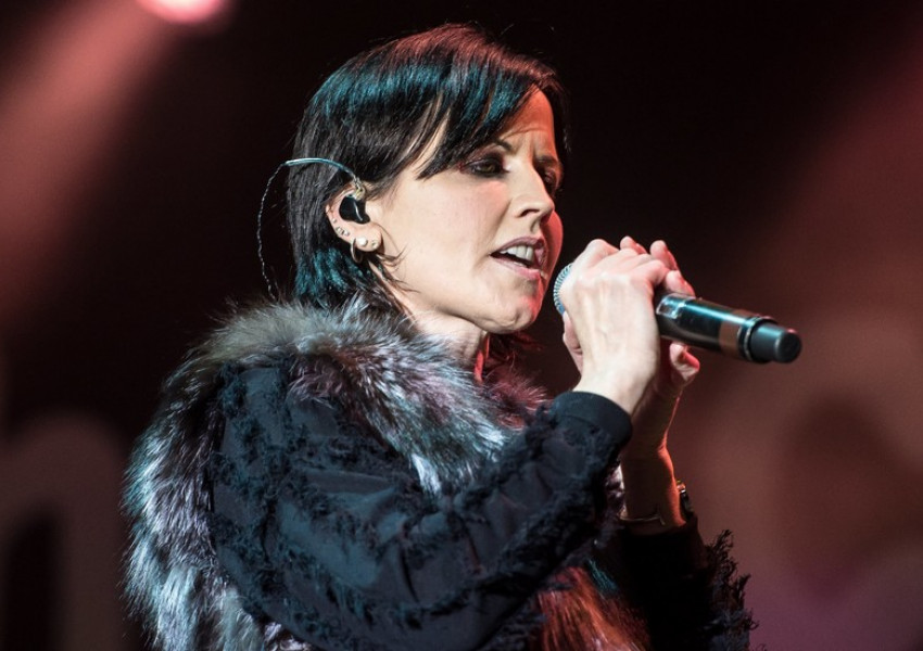 Почина вокалистката на The Cranberries Долорес О'Риърдън