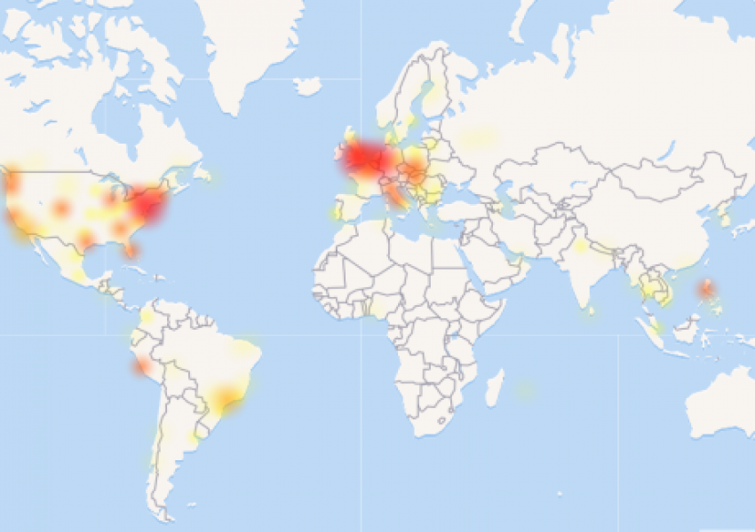 Срив на „Фейсбук“ по целия свят