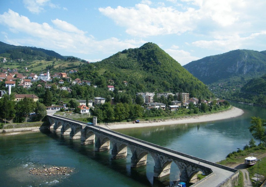 Напрежение в Босна и Херцеговина