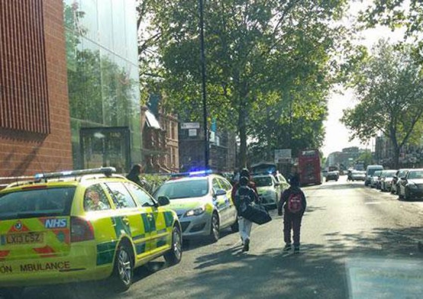16-годишно момче е в болница след атака с нож в Източен Лондон