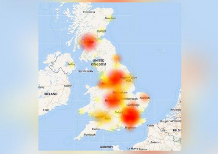 Срив в мрежата на EE остави хиляди без мобилен интернет
