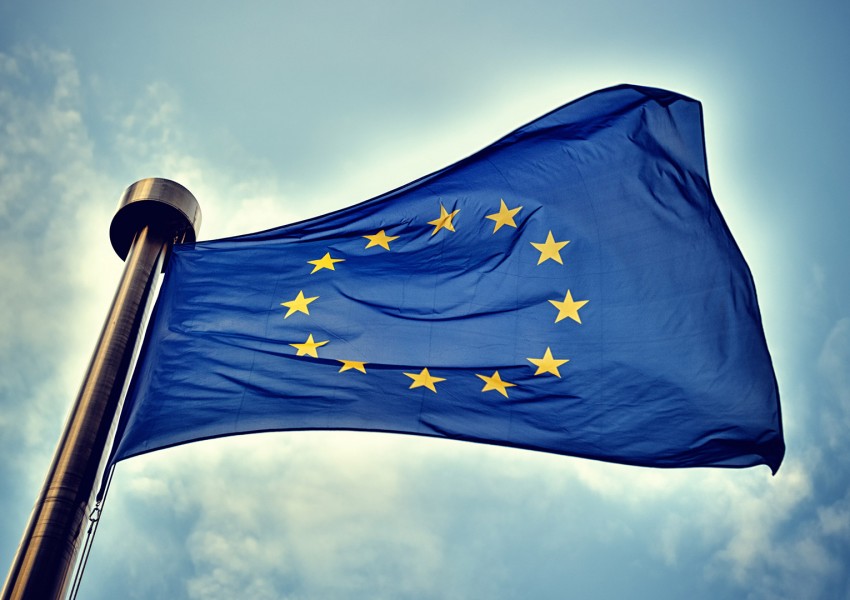 Европейският парламент: Отпада мониторингът на България и Румъния   