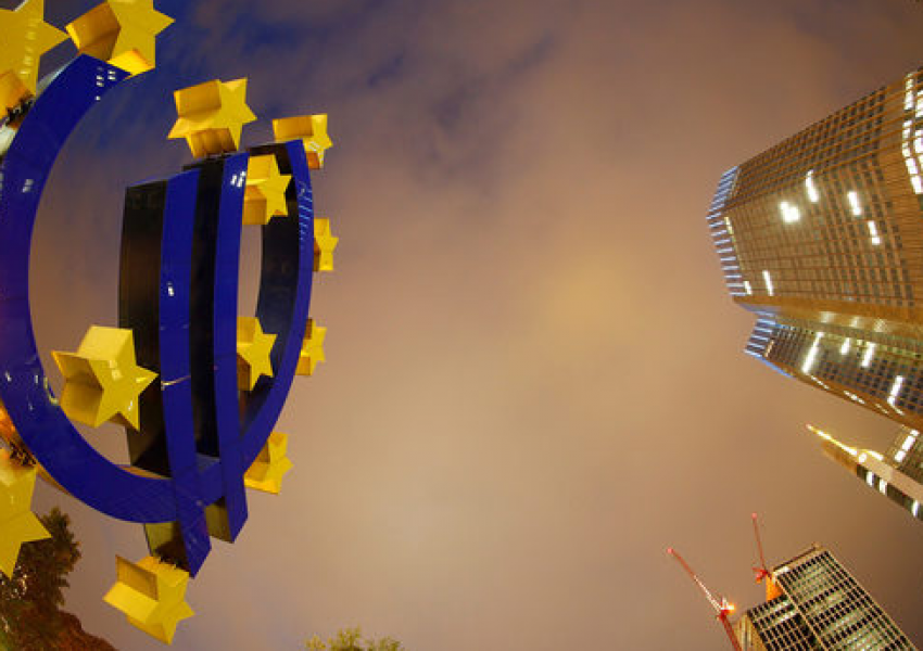 Първо уточняваме курса евро-лев и в чакалнята… на Еврозоната