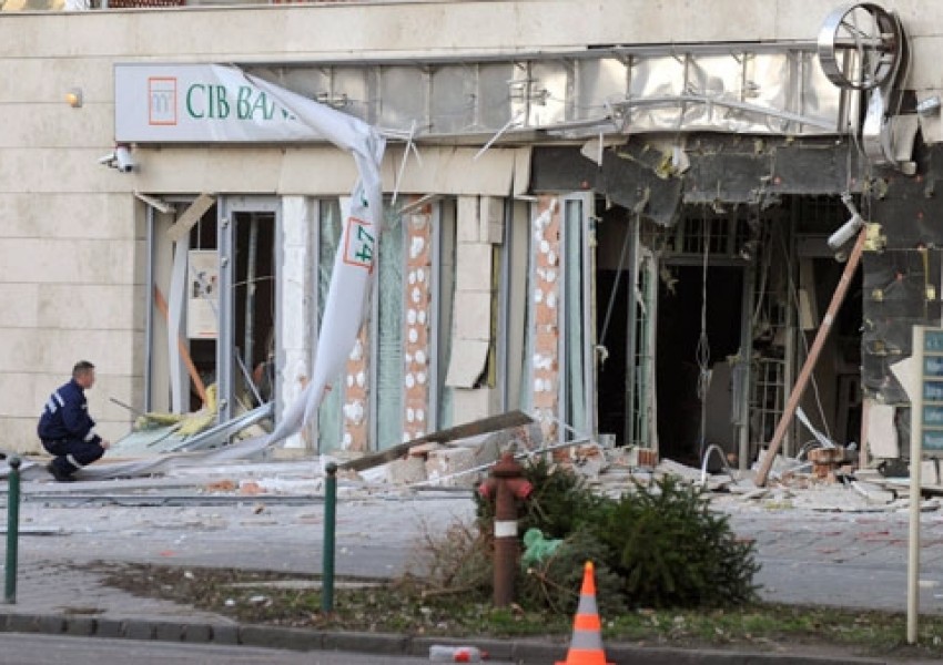 Експлозия в центъра на Будапеща, двама ранени