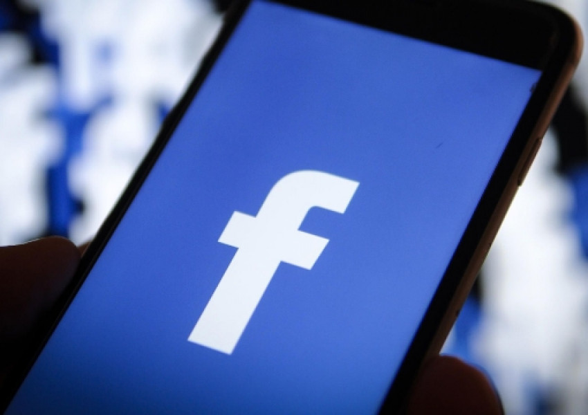 "Фейсбук" разкри кой е виновен за големия срив
