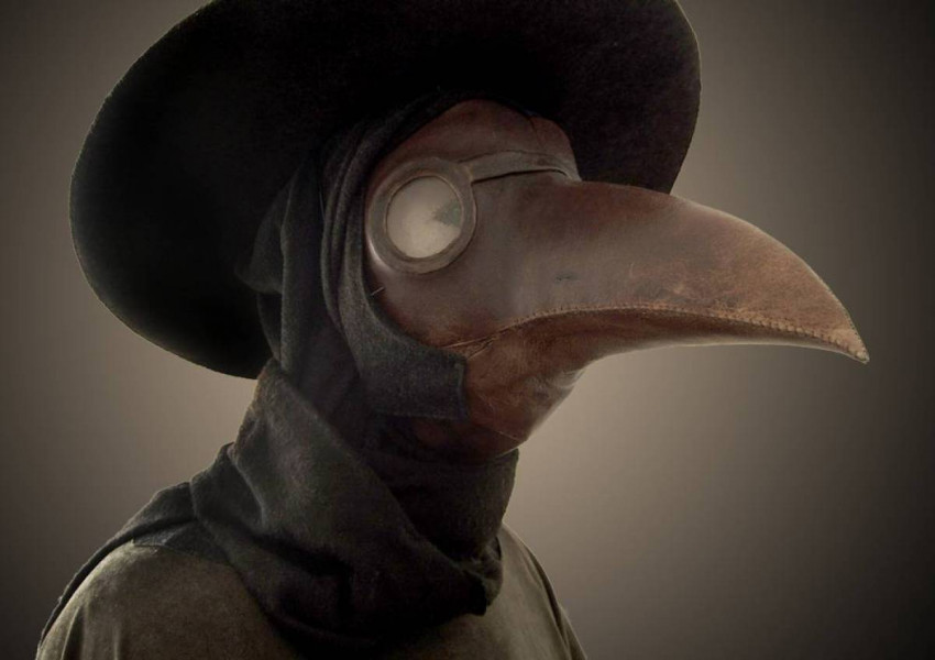 Такива маски са носили за предпазване от чума, нашите предци! 