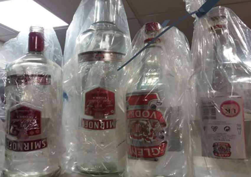 Фалшива водка залива пазара на Острова на Нова година