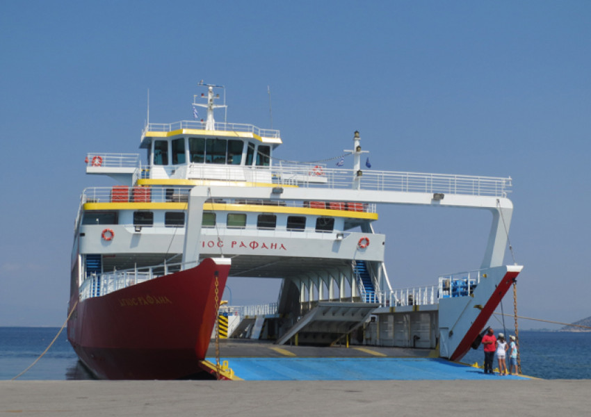 Британски фериботи слагат кипърски флаг