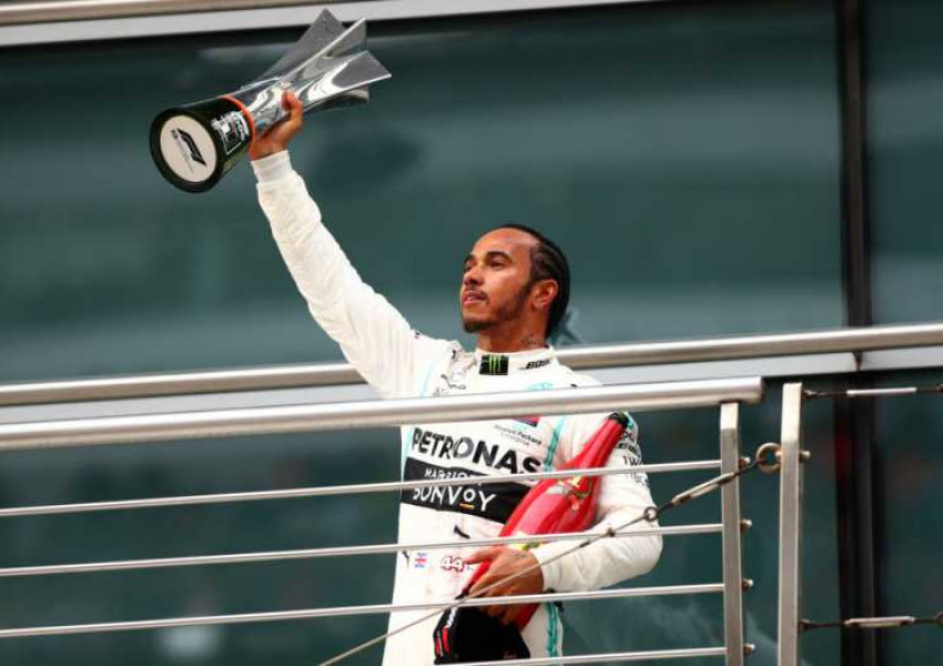 Люис Хамилтън с историческа победа в старт номер 1000 във Формула 1