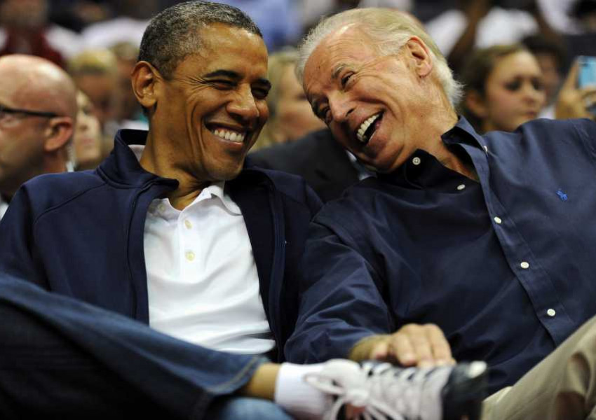 Обама награди вицето Джо Байдън с най-високо отличие за специални заслуги