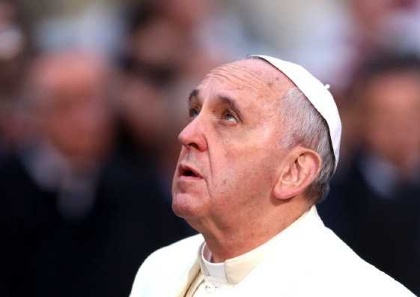 "Моли се с мрежата" - Ватиканът пусна приложение за молитви