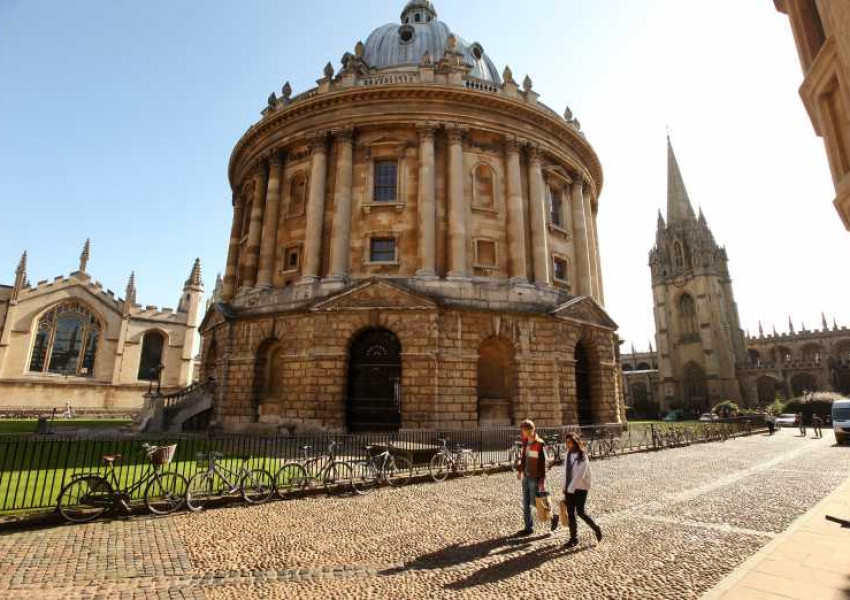 За трети пореден път: Оксфорд е най-добрият университет в света