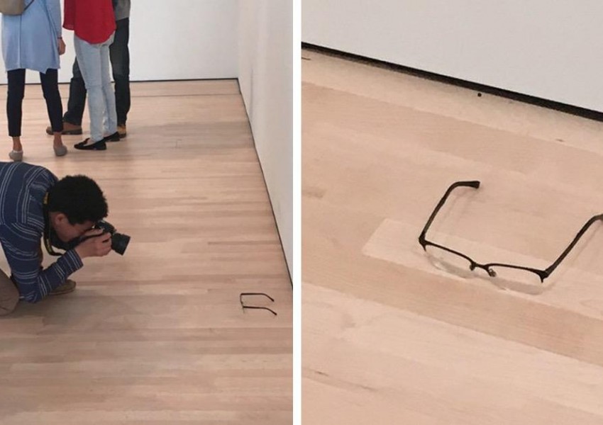 Ученик остави очила на земята, всички го помислиха за изкуство
