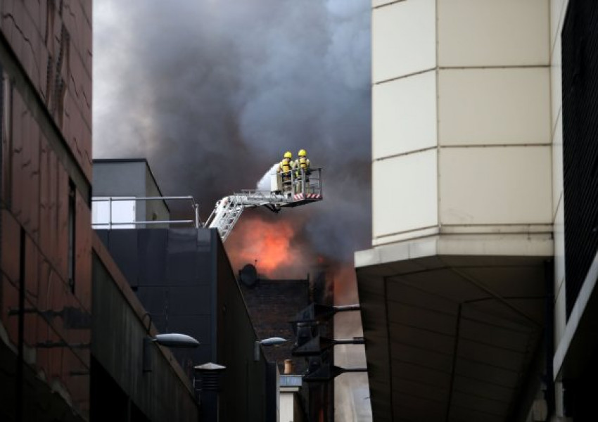 Властите в Глазгоу: Затваряйте прозорците
