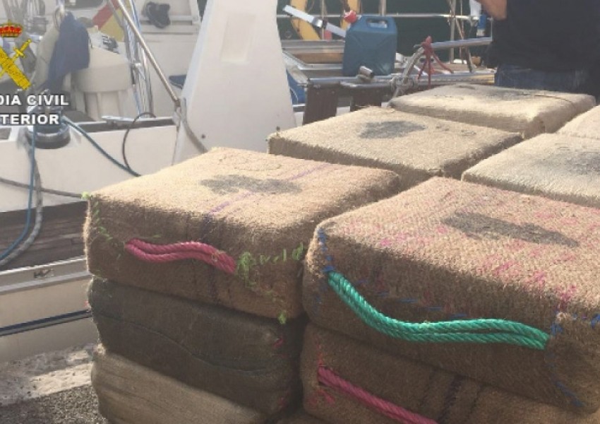 Хванаха българин с 15 тона хашиш в Испания