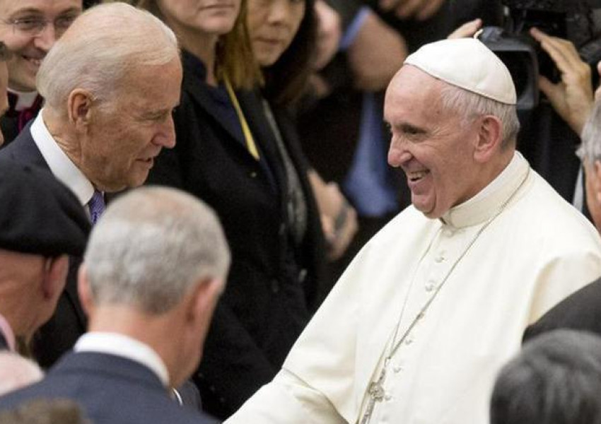 Американският президент Джо Байдън пристигна във Ватикана за среща с Папа Франциск 