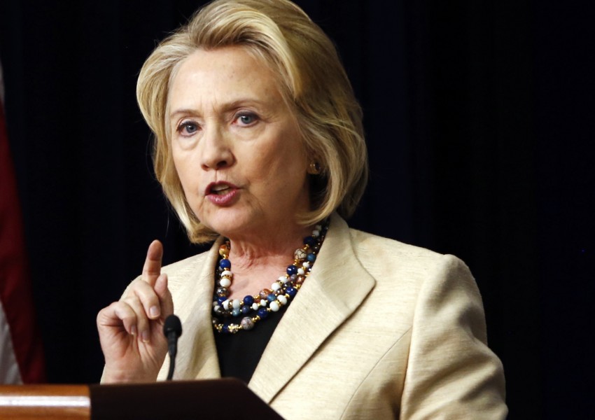 Хилари Клинтън: Ако стана президент, ще разкрия тайните на "Зона 51"