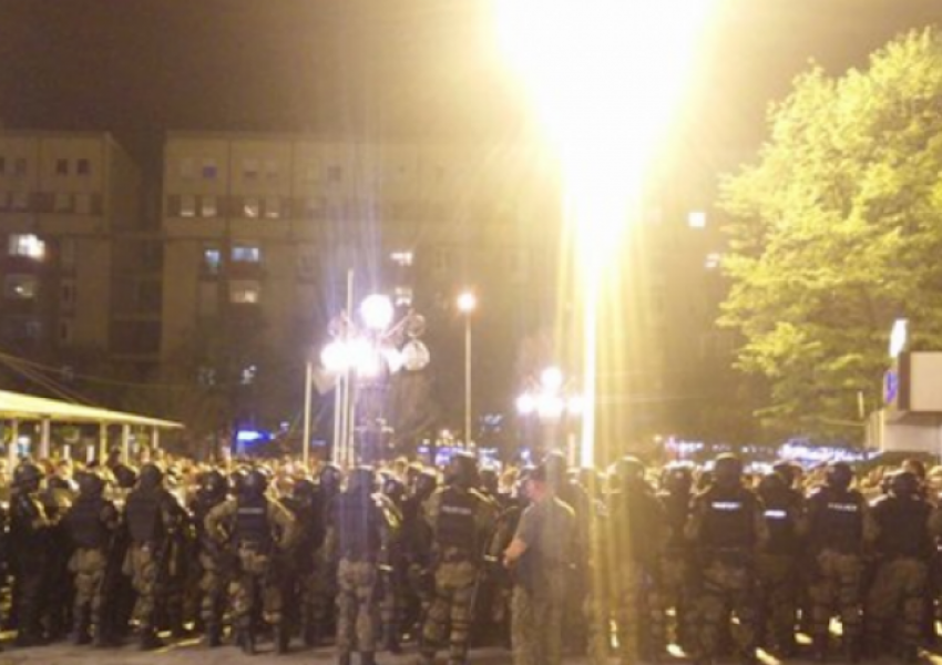 Протестите в Скопие продължават