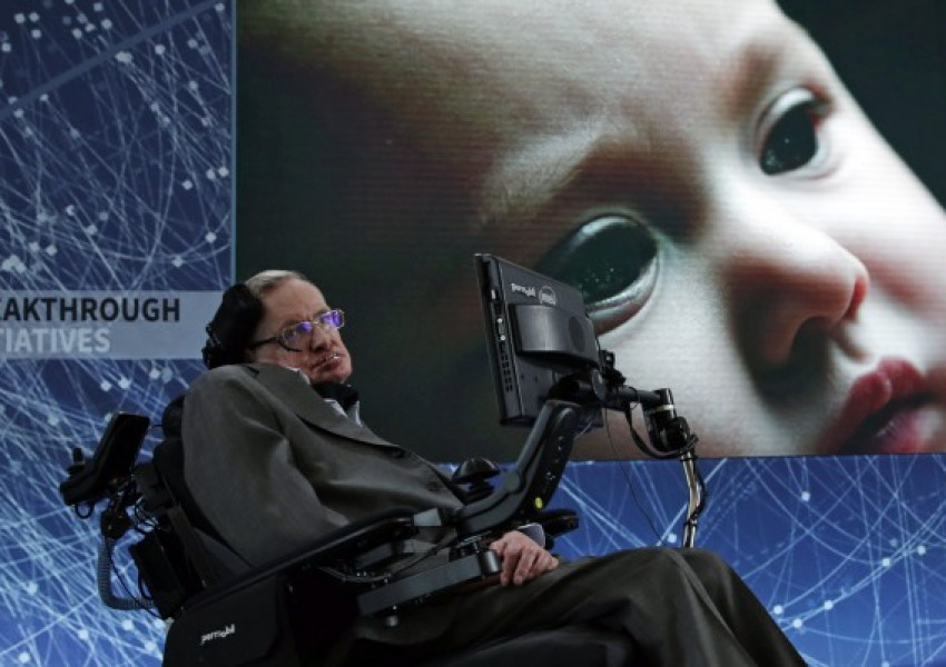 Отиде си големият Стивън Хокинг