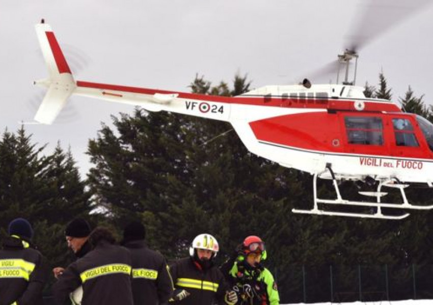 10 оцелели, намерени в хотела, застигнат от лавина