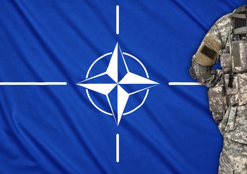 НАТО покани Черна гора за член на Алианса