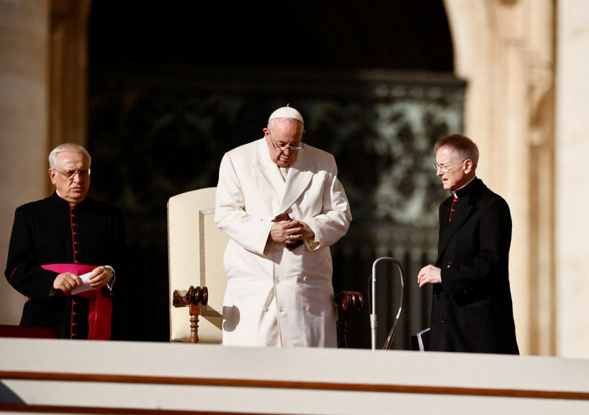 Ройтерс: Папа Франциск заяви днес, че лидерите на Украйна трябва да бъдат далновидни, за да осигурят мира