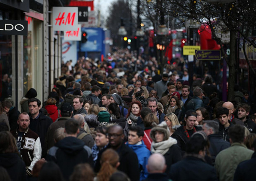 Задължителен английски за мигрантите на Острова