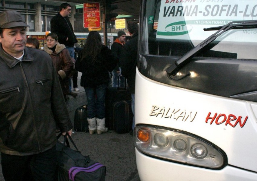 Работещите зад граница българи са 2,5 млн., а в страната – 2,2 млн.