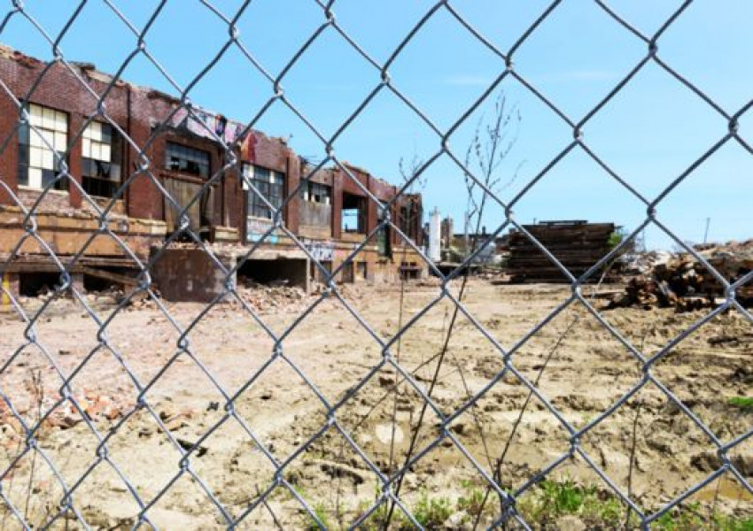 Нови местни данъци за притежателите на имоти