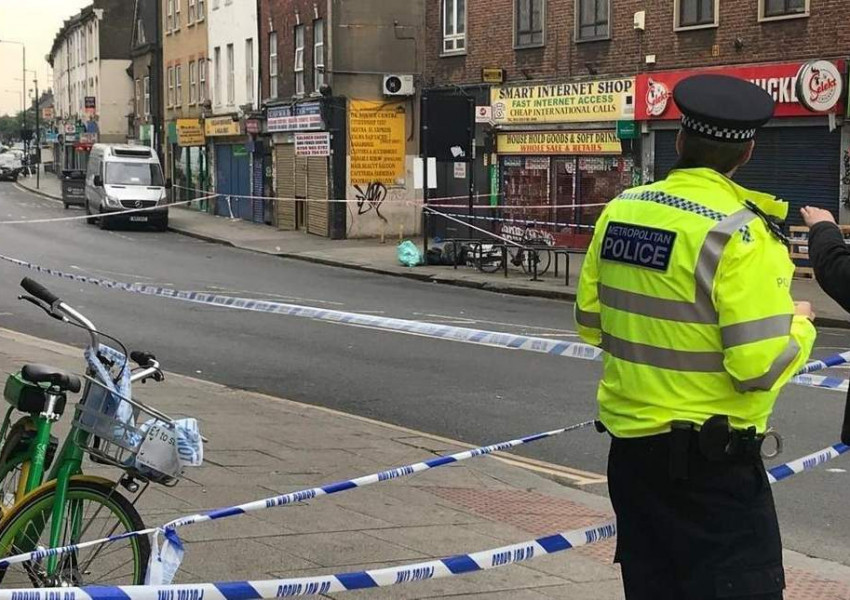 Момче бе убито при поредно нападение с нож в Лондон