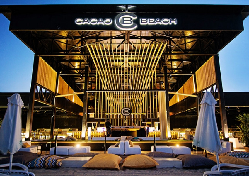 Валери Симеонов затвори Cacao beach и Hedon