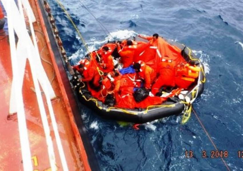 Български екипаж спаси бедстващи моряци в Мексиканския залив