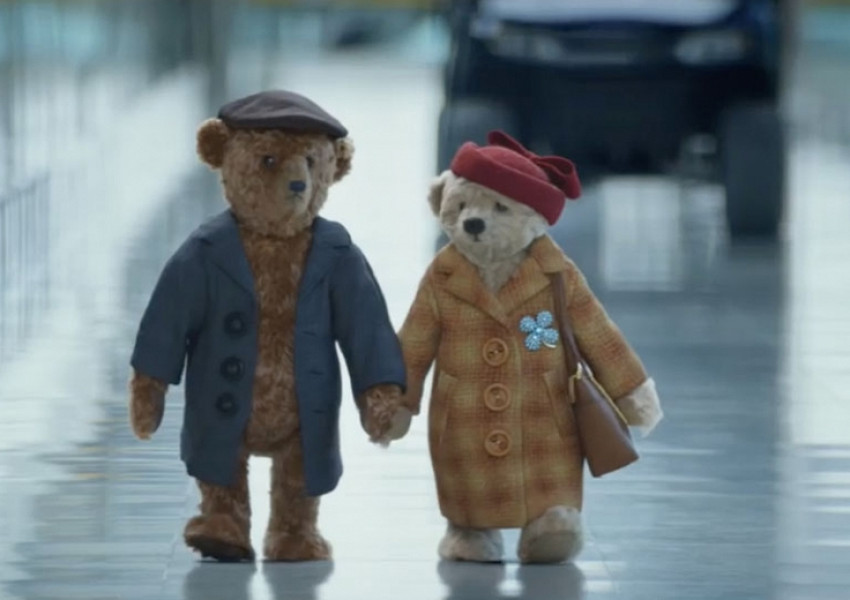 Коледната реклама на "Хийтроу": Любимите мечки отново са тук (ВИДЕО)
