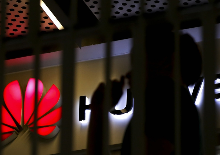 Huawei пуска своя операционната система