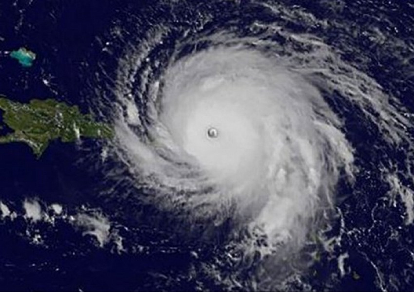 Ураганът "Ирма" постави световен рекорд