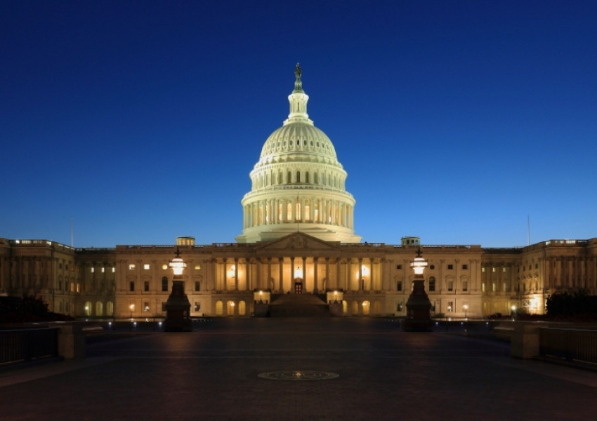 Голямата реформа на Тръмп мина през Сената