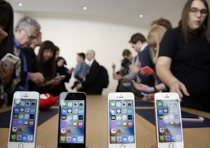 Apple продължава пътя си надолу в топ 5 на най-продаваните смартфони