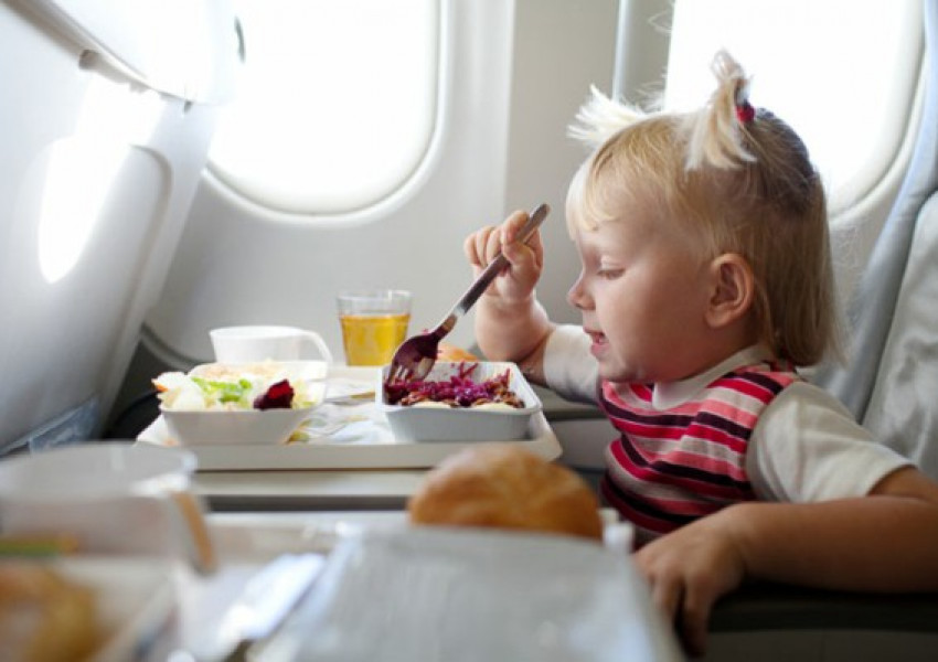 Ще пътувате с дете в самолета?