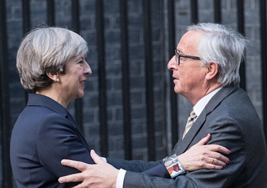 Жан-Клод Юнкер: Не съм впечатлен от предложението на Тереза Мей