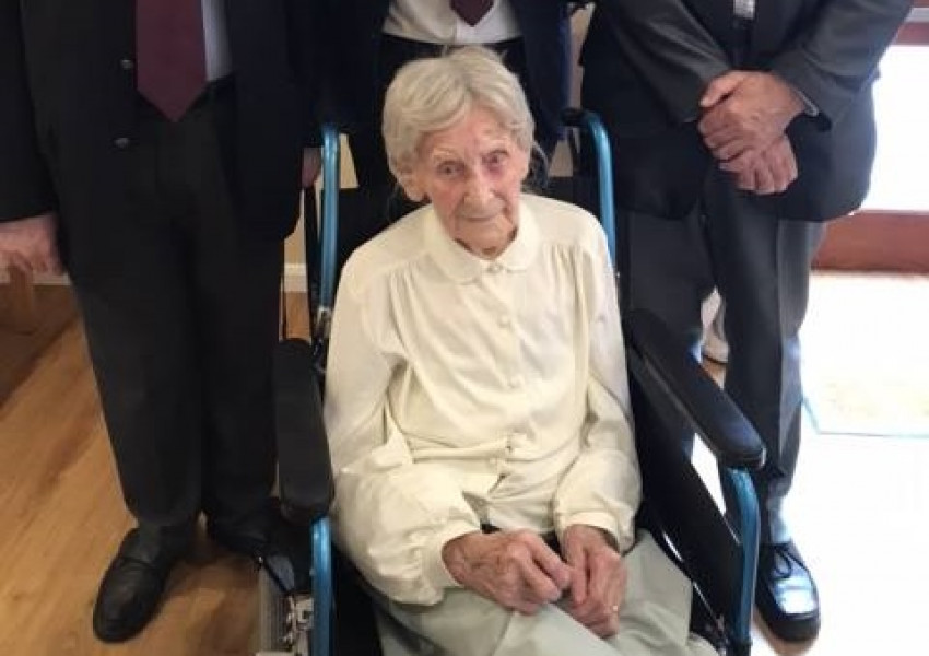 Почина най-възрастният жител на Великобритания