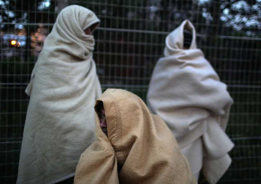 22-ма ранени при сблъсъци между мигранти в Кале