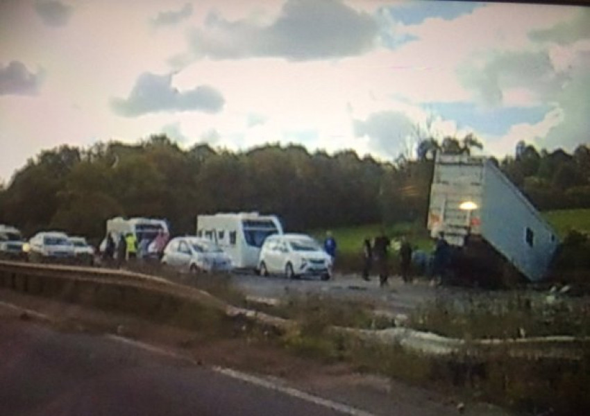 Четирима загинали при тежка катастрофа на М5!