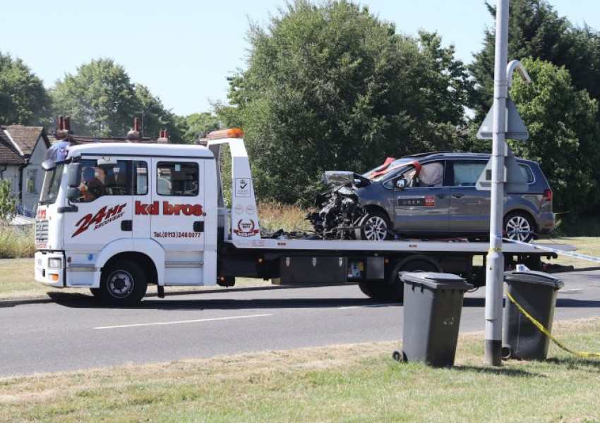 Четирима загинали при жесток сблъсък в Лийдс