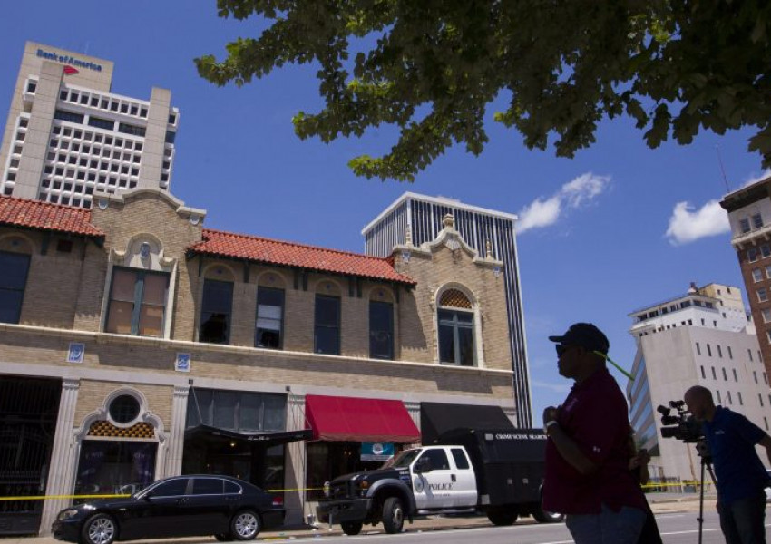 Над 10 ранени при стрелба в Америка